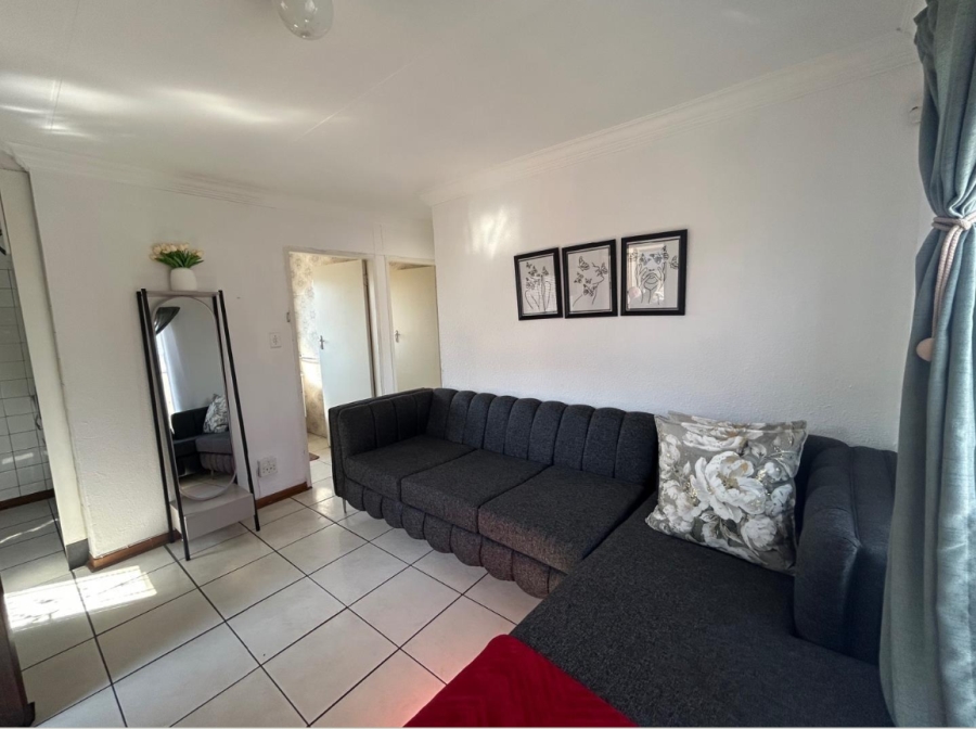 2 Bedroom Property for Sale in Roodekop Gauteng