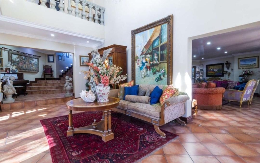 6 Bedroom Property for Sale in Alberante Gauteng