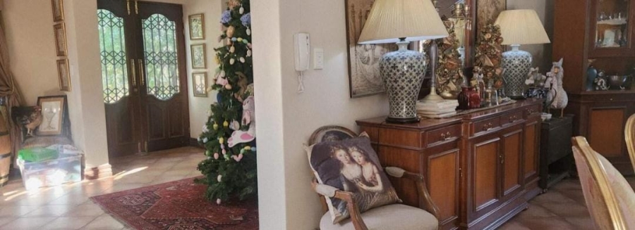 6 Bedroom Property for Sale in Alberante Gauteng