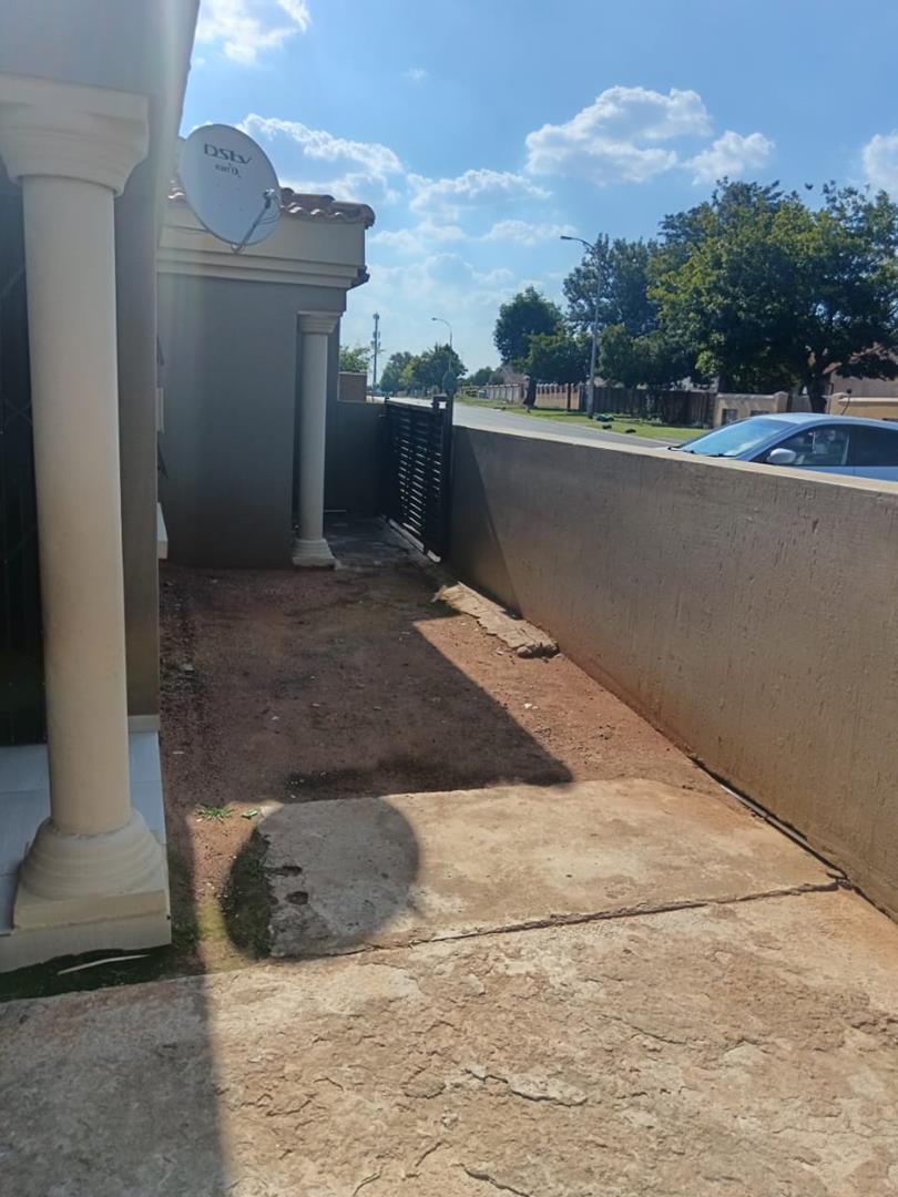 3 Bedroom Property for Sale in Leondale Gauteng