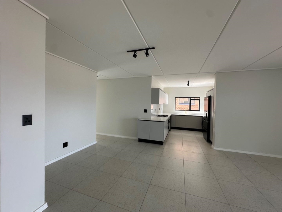 To Let 3 Bedroom Property for Rent in Waterfall Gauteng