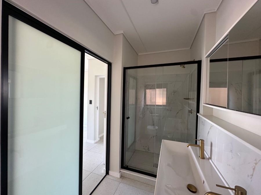 To Let 3 Bedroom Property for Rent in Waterfall Gauteng