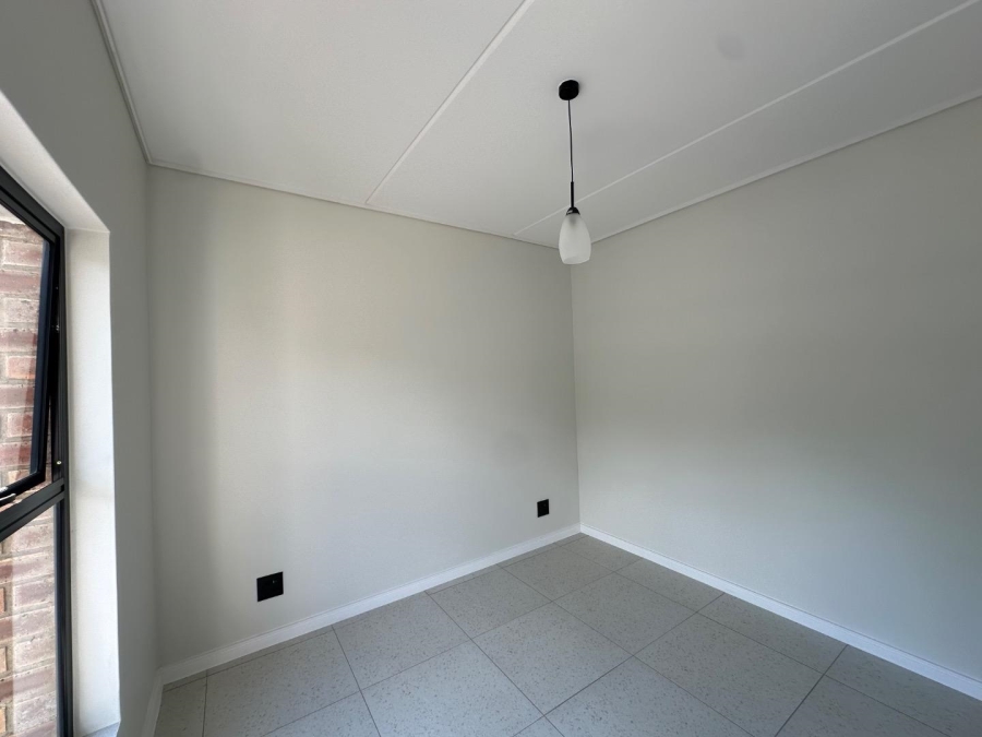 To Let 3 Bedroom Property for Rent in Waterfall Gauteng