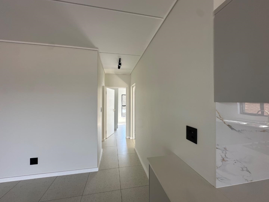 To Let 3 Bedroom Property for Rent in Waterfall Gauteng