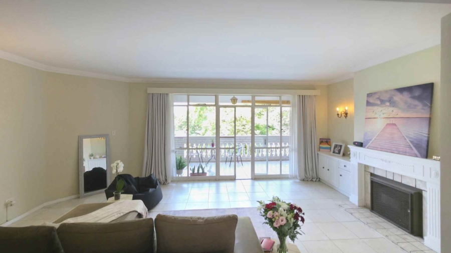 To Let 2 Bedroom Property for Rent in Sandown Gauteng