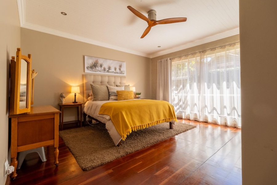 4 Bedroom Property for Sale in Rooihuiskraal Gauteng