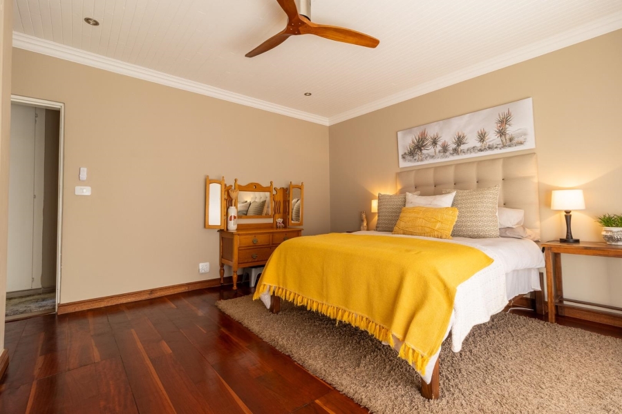 4 Bedroom Property for Sale in Rooihuiskraal Gauteng