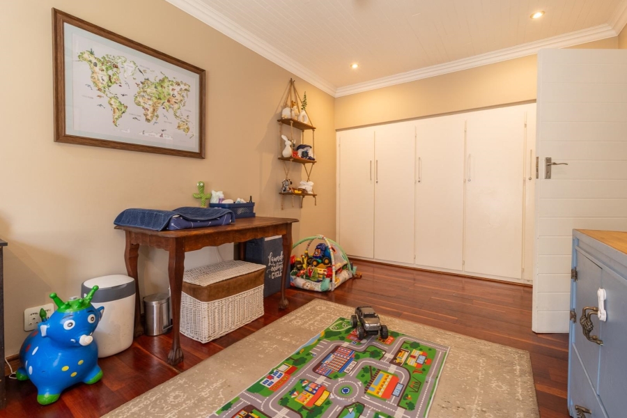 4 Bedroom Property for Sale in Rooihuiskraal Gauteng