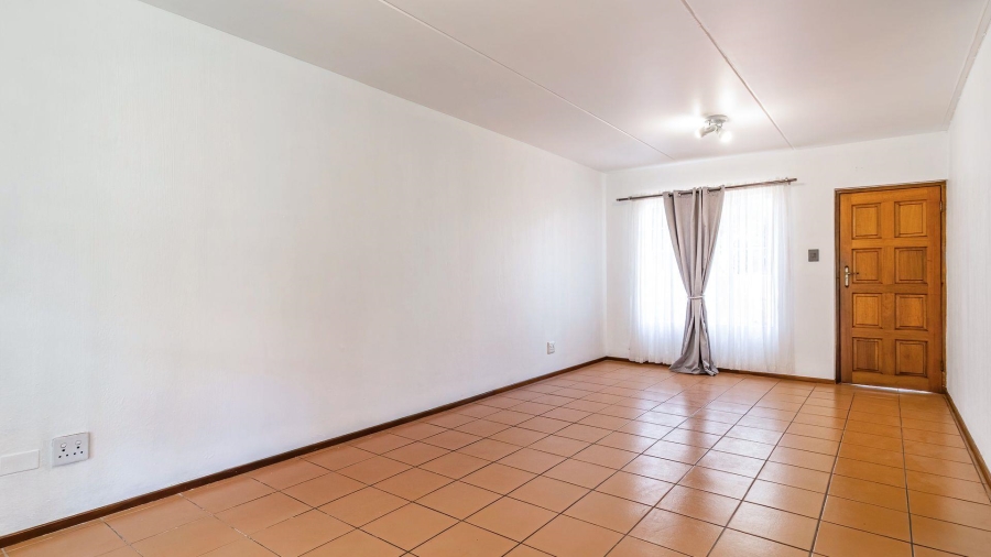 2 Bedroom Property for Sale in Weltevreden A H Gauteng