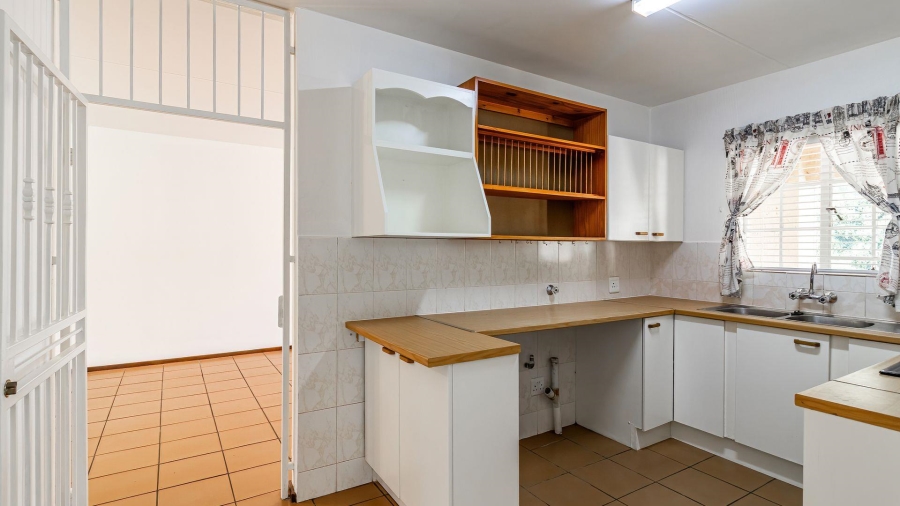 2 Bedroom Property for Sale in Weltevreden A H Gauteng