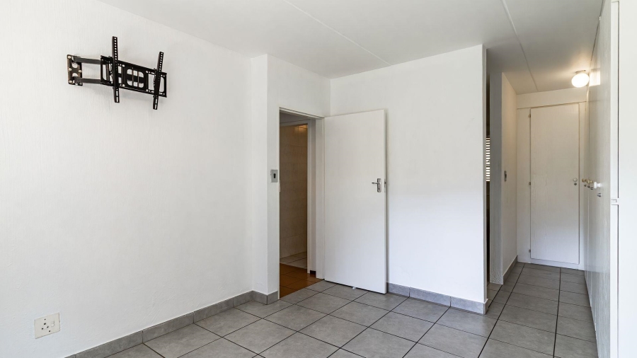 2 Bedroom Property for Sale in Weltevreden A H Gauteng