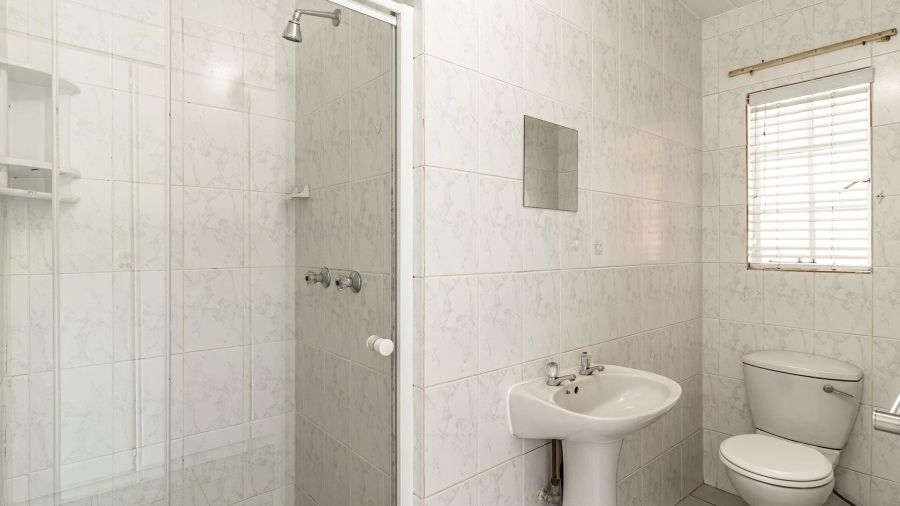 2 Bedroom Property for Sale in Weltevreden A H Gauteng