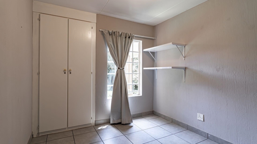 2 Bedroom Property for Sale in Weltevreden A H Gauteng