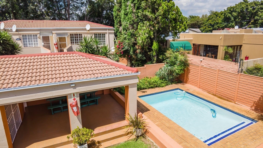 2 Bedroom Property for Sale in Weltevreden A H Gauteng