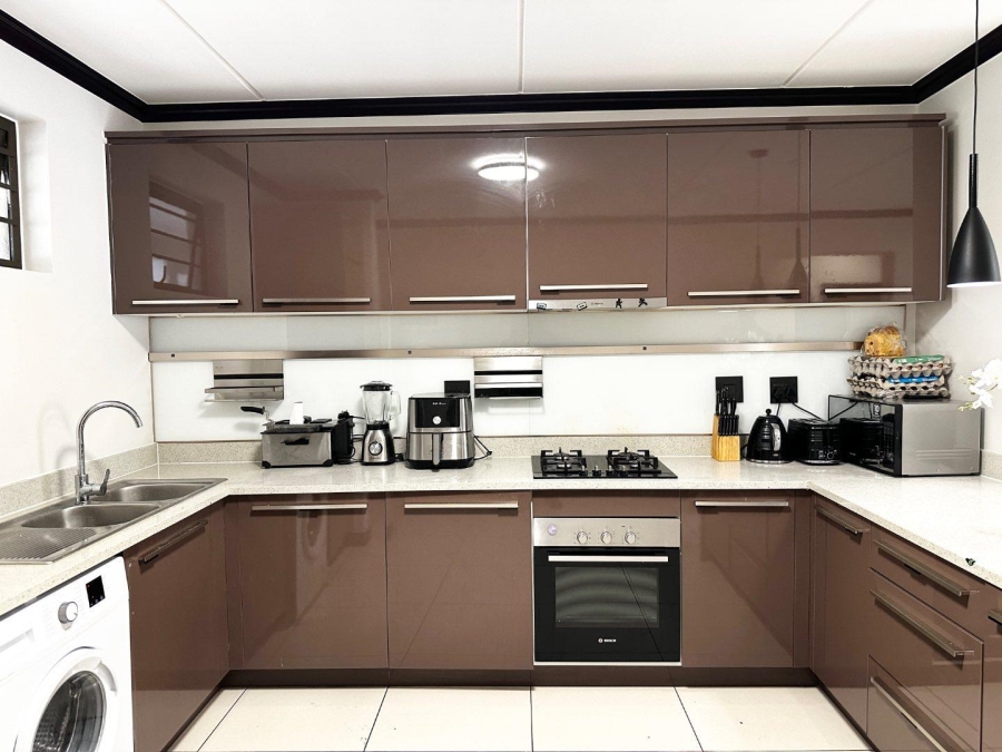 2 Bedroom Property for Sale in Carlswald Gauteng