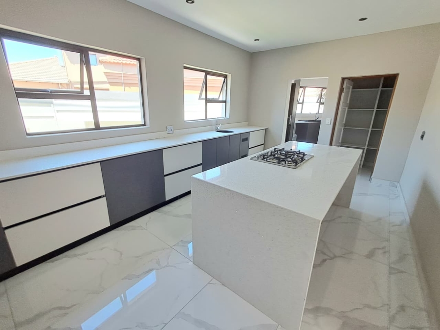 4 Bedroom Property for Sale in Liefde en Vrede Gauteng