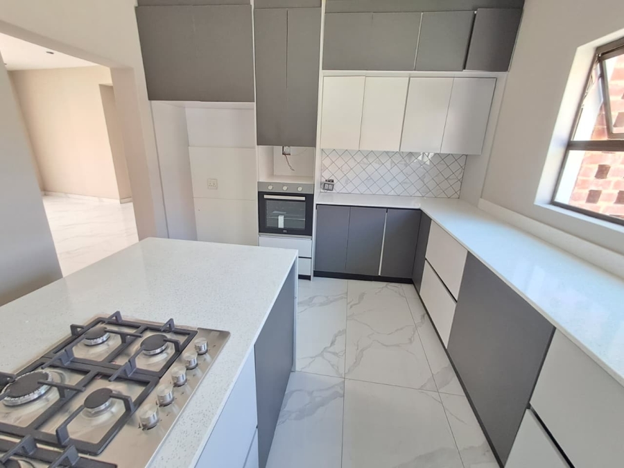 4 Bedroom Property for Sale in Liefde en Vrede Gauteng