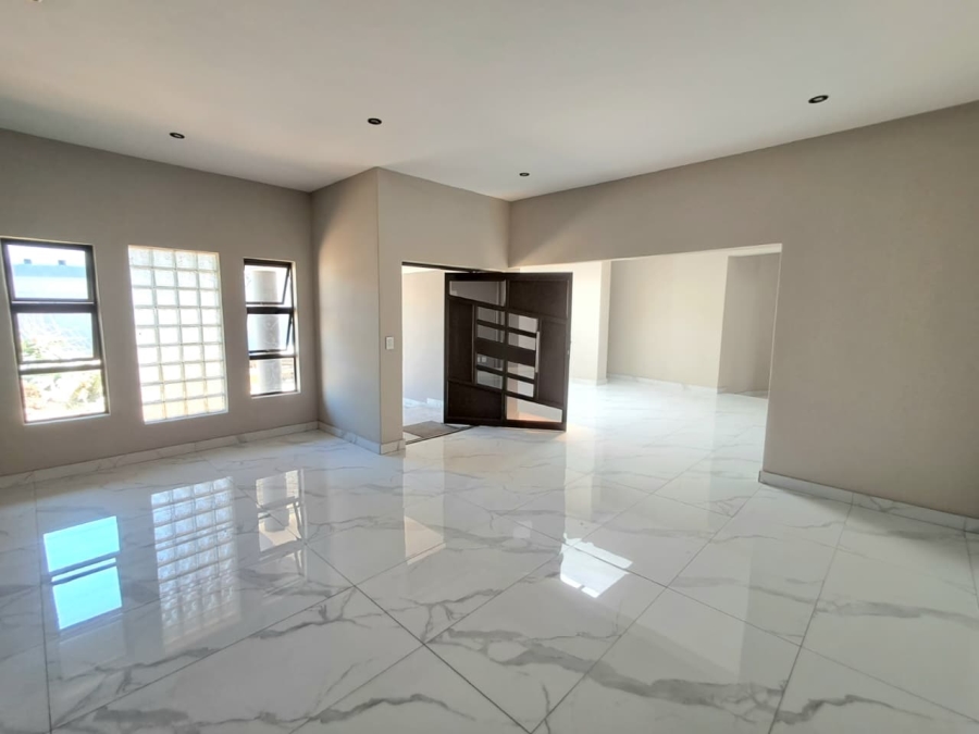 4 Bedroom Property for Sale in Liefde en Vrede Gauteng