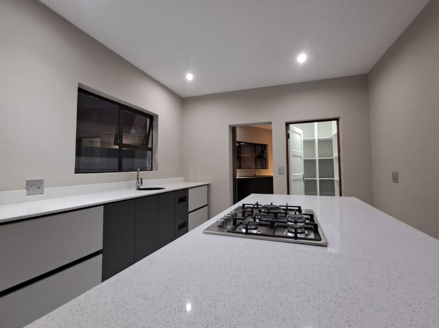 4 Bedroom Property for Sale in Liefde en Vrede Gauteng