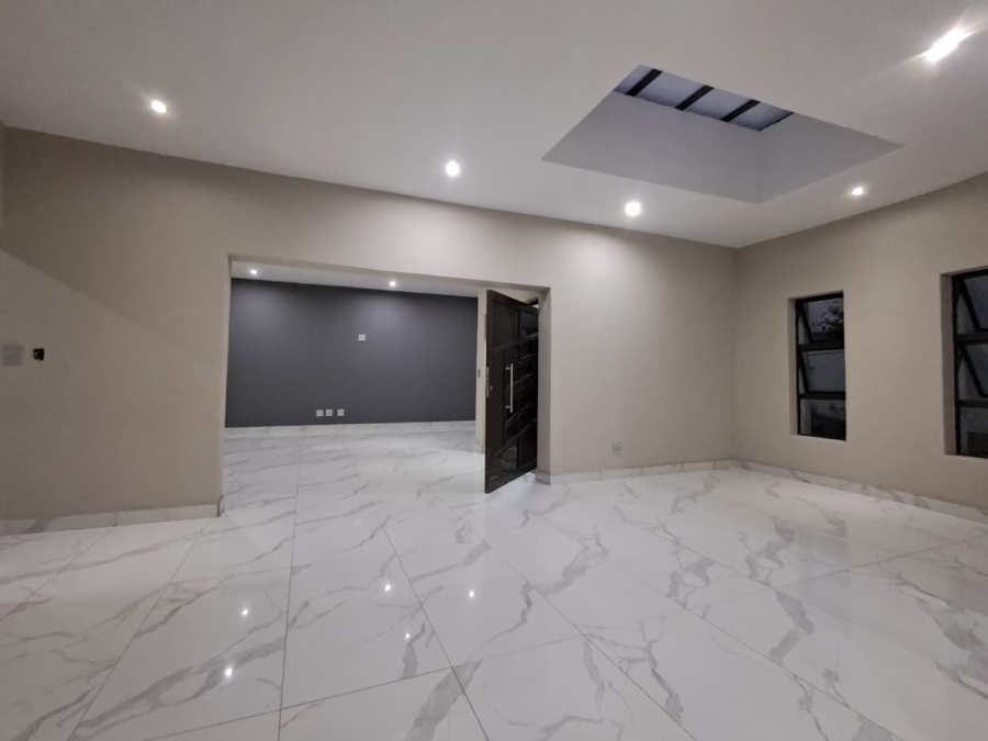 4 Bedroom Property for Sale in Liefde en Vrede Gauteng