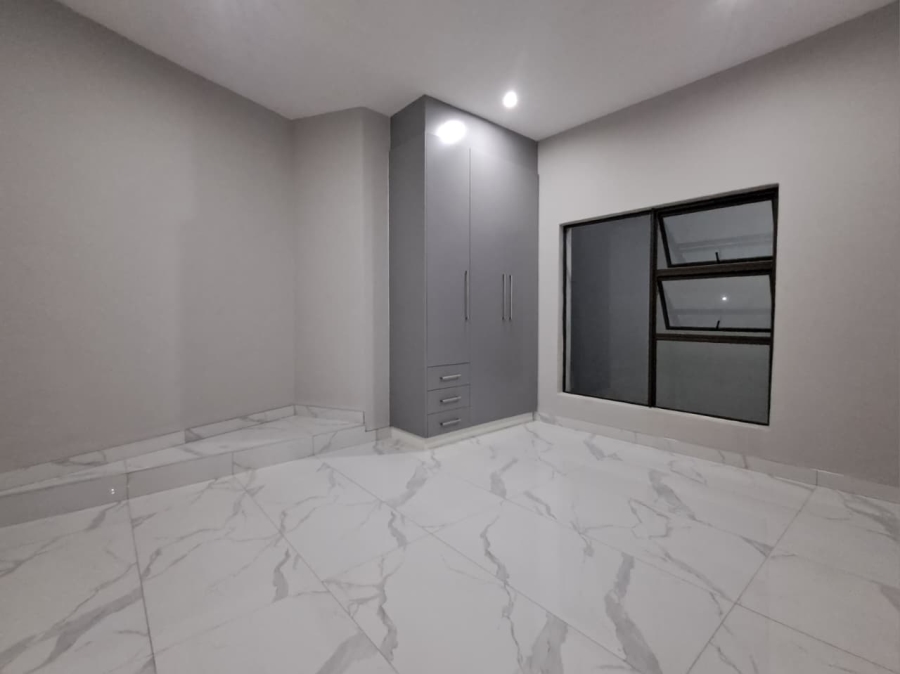 4 Bedroom Property for Sale in Liefde en Vrede Gauteng