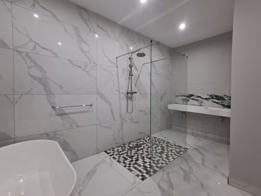 4 Bedroom Property for Sale in Liefde en Vrede Gauteng