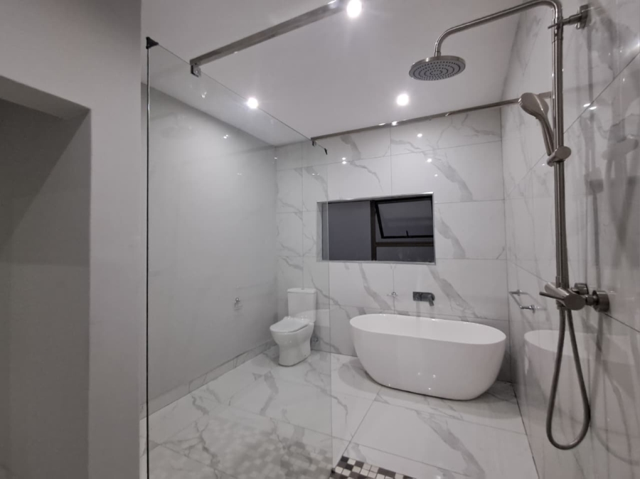 4 Bedroom Property for Sale in Liefde en Vrede Gauteng