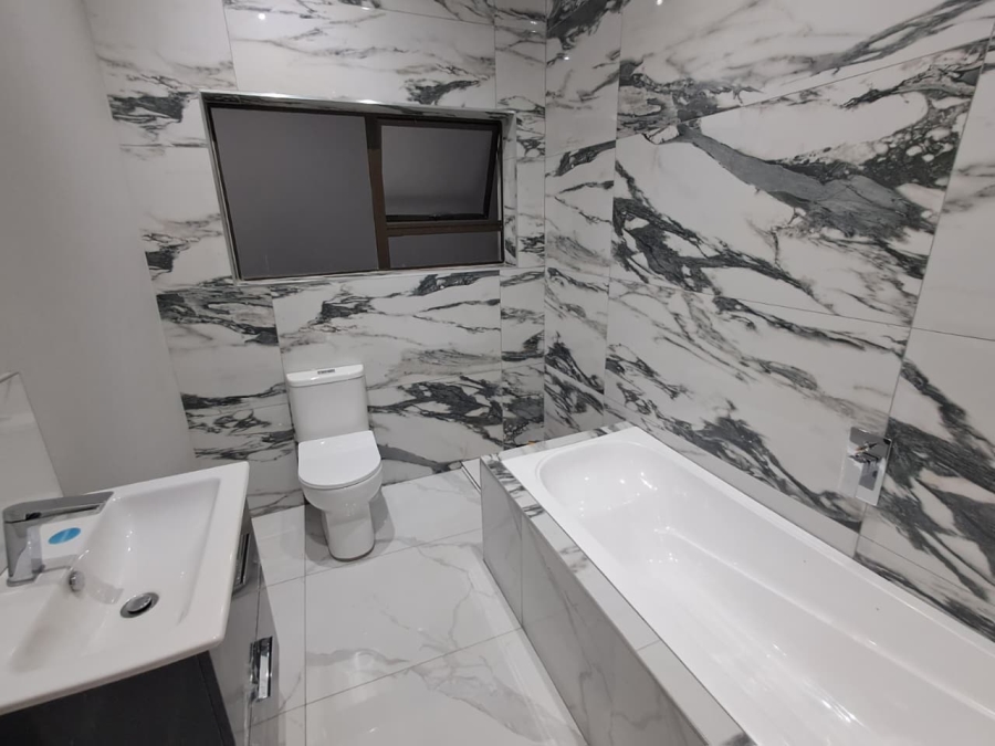 4 Bedroom Property for Sale in Liefde en Vrede Gauteng