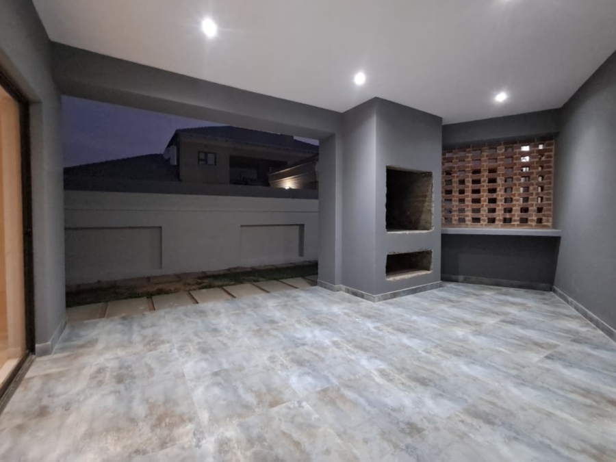 4 Bedroom Property for Sale in Liefde en Vrede Gauteng