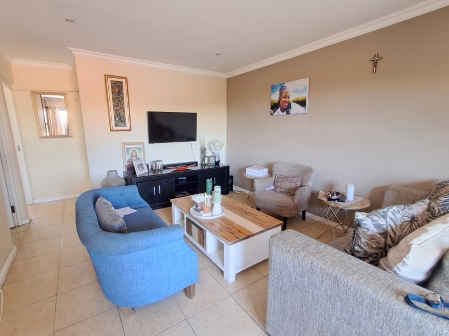 2 Bedroom Property for Sale in New Redruth Gauteng
