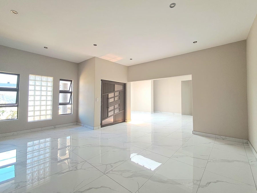 4 Bedroom Property for Sale in Liefde en Vrede Gauteng