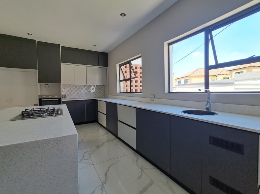 4 Bedroom Property for Sale in Liefde en Vrede Gauteng