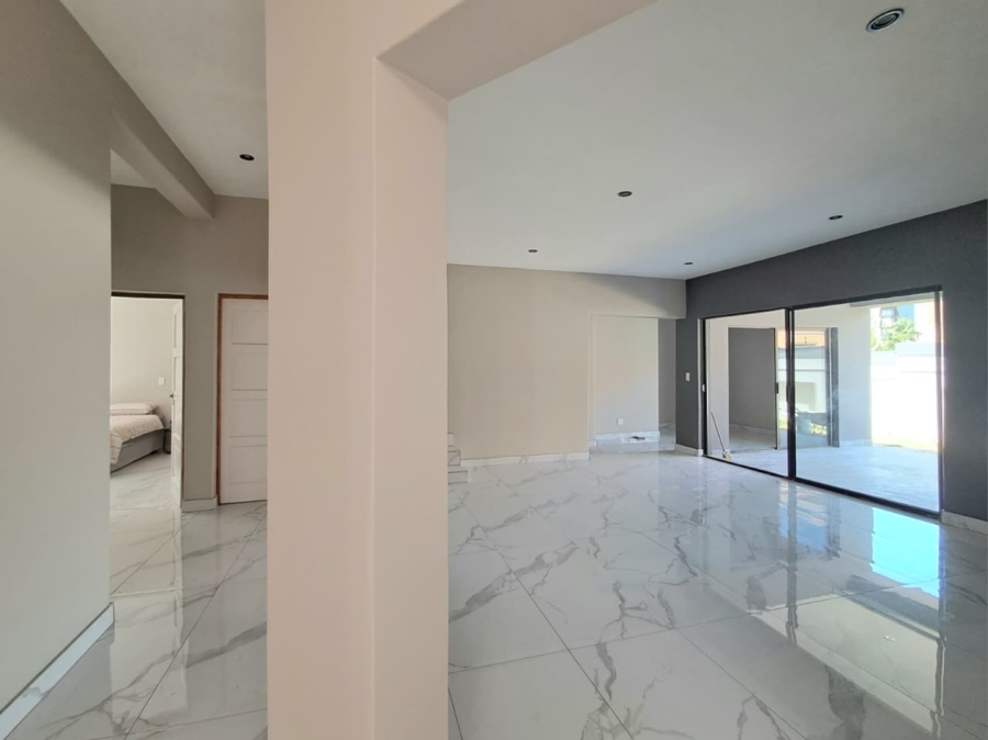 4 Bedroom Property for Sale in Liefde en Vrede Gauteng