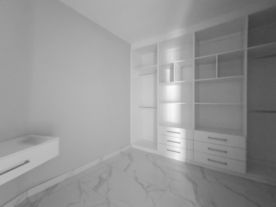 4 Bedroom Property for Sale in Liefde en Vrede Gauteng