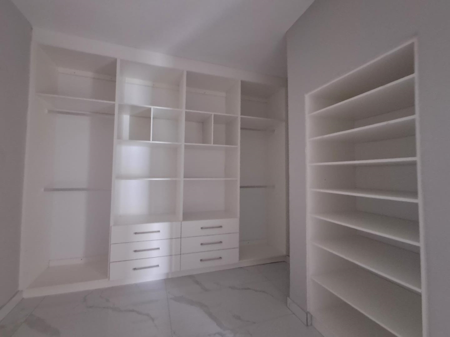 4 Bedroom Property for Sale in Liefde en Vrede Gauteng