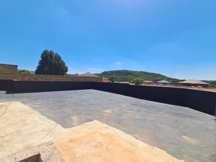 4 Bedroom Property for Sale in Liefde en Vrede Gauteng