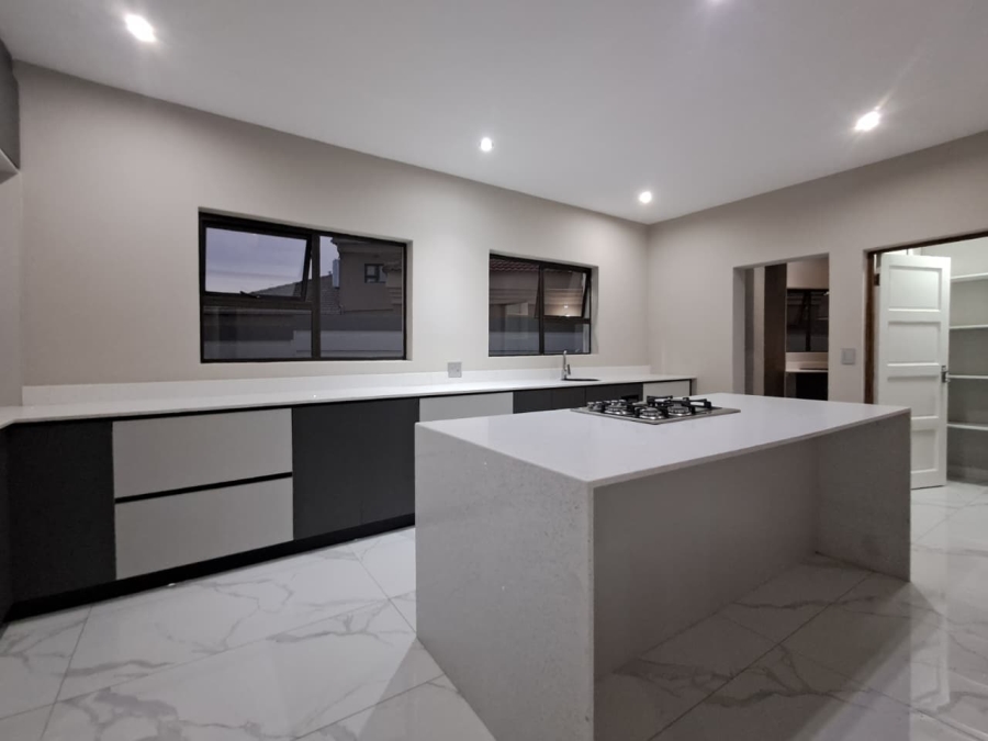 4 Bedroom Property for Sale in Liefde en Vrede Gauteng