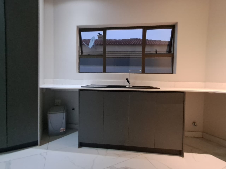 4 Bedroom Property for Sale in Liefde en Vrede Gauteng