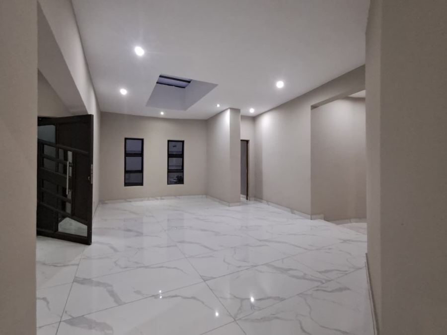 4 Bedroom Property for Sale in Liefde en Vrede Gauteng