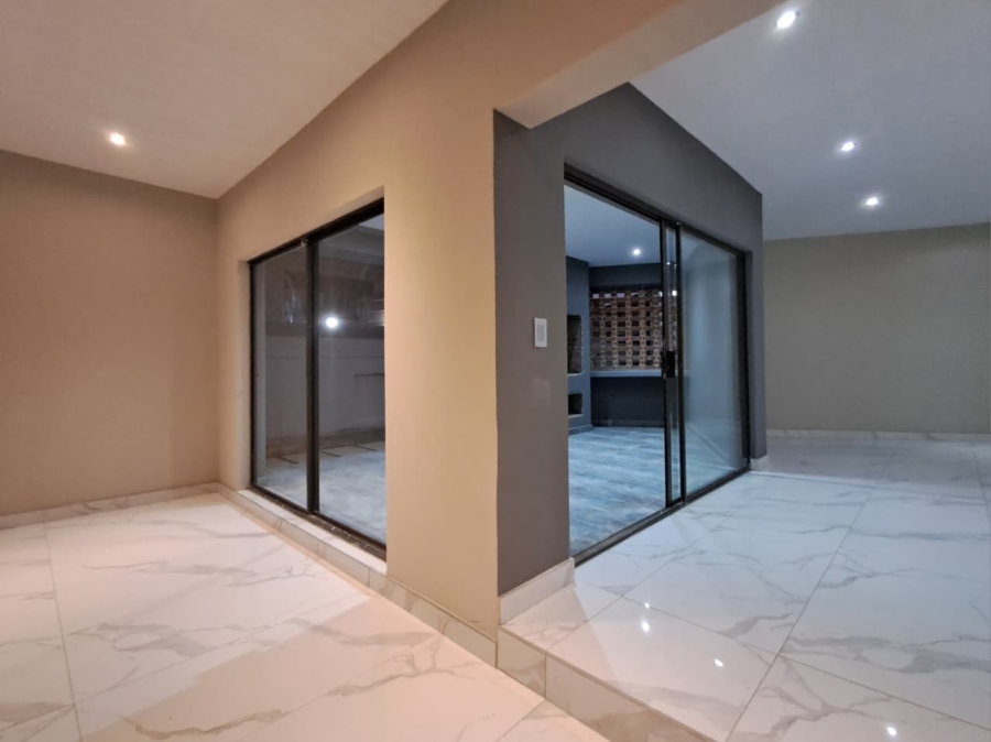 4 Bedroom Property for Sale in Liefde en Vrede Gauteng