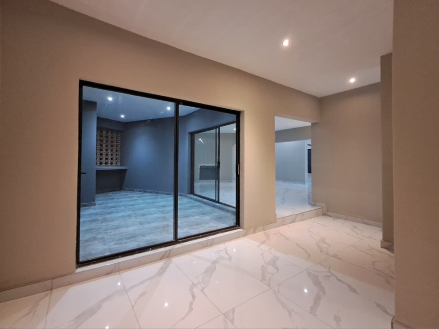 4 Bedroom Property for Sale in Liefde en Vrede Gauteng