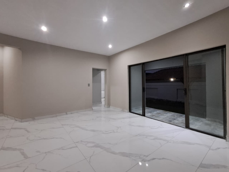 4 Bedroom Property for Sale in Liefde en Vrede Gauteng