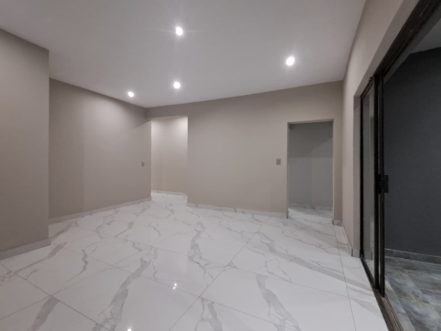 4 Bedroom Property for Sale in Liefde en Vrede Gauteng