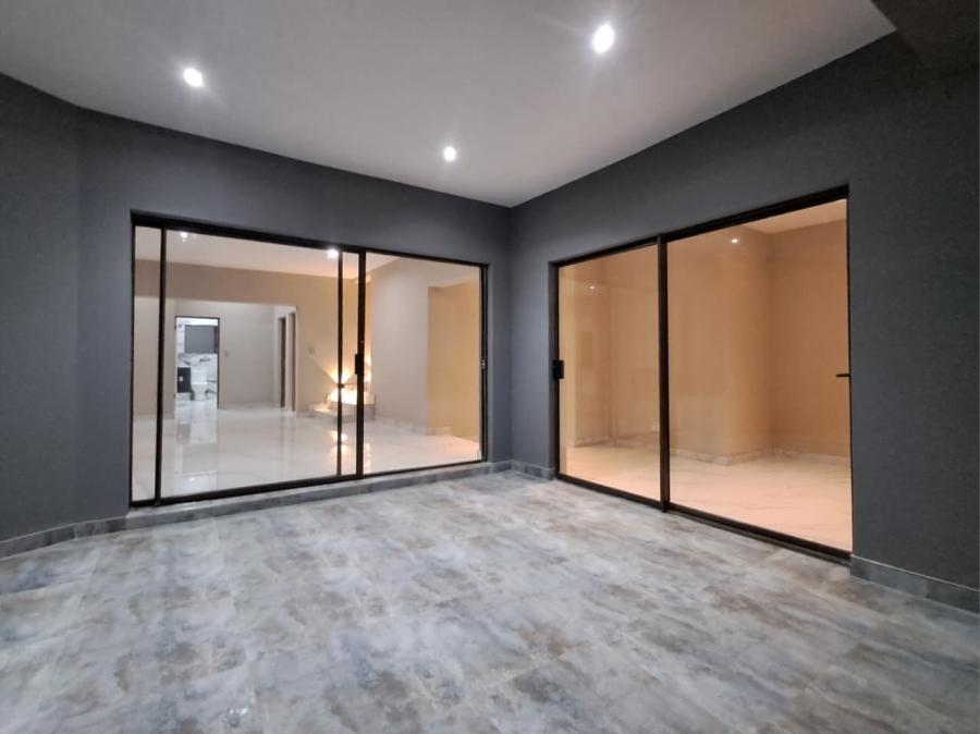 4 Bedroom Property for Sale in Liefde en Vrede Gauteng