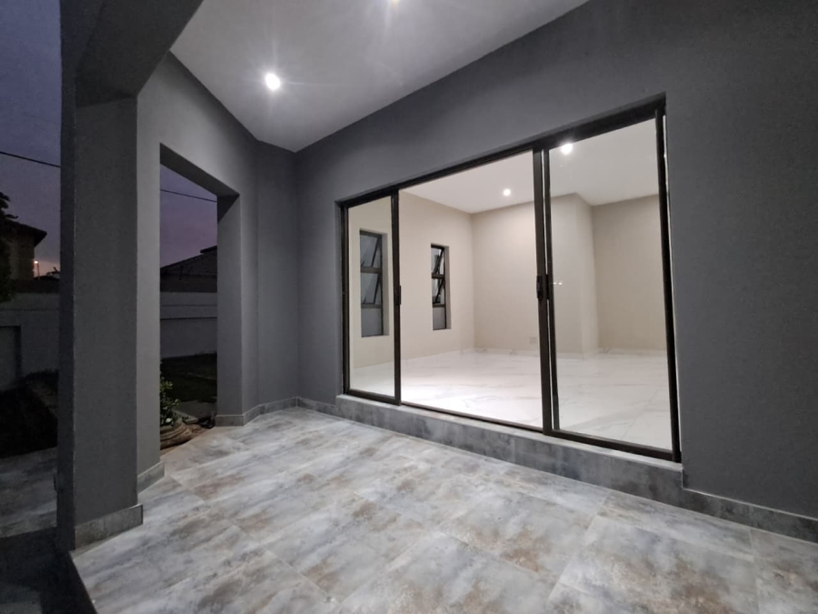 4 Bedroom Property for Sale in Liefde en Vrede Gauteng