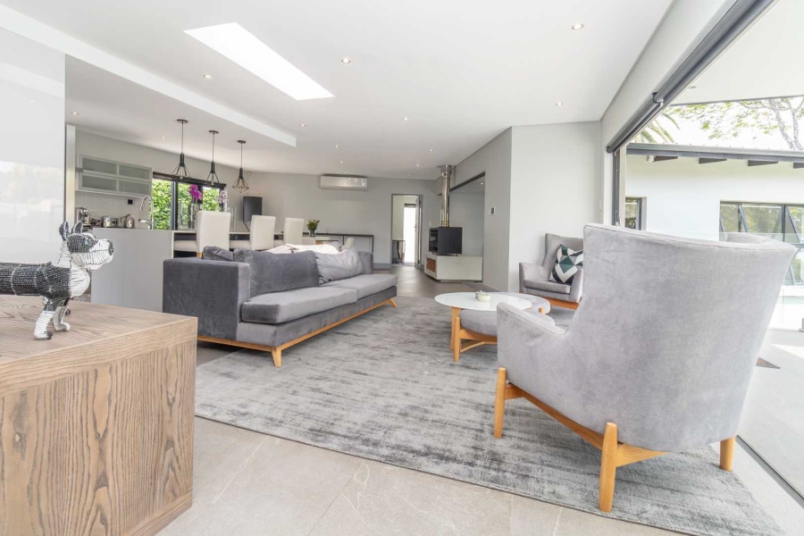 3 Bedroom Property for Sale in Hurlingham Manor Gauteng