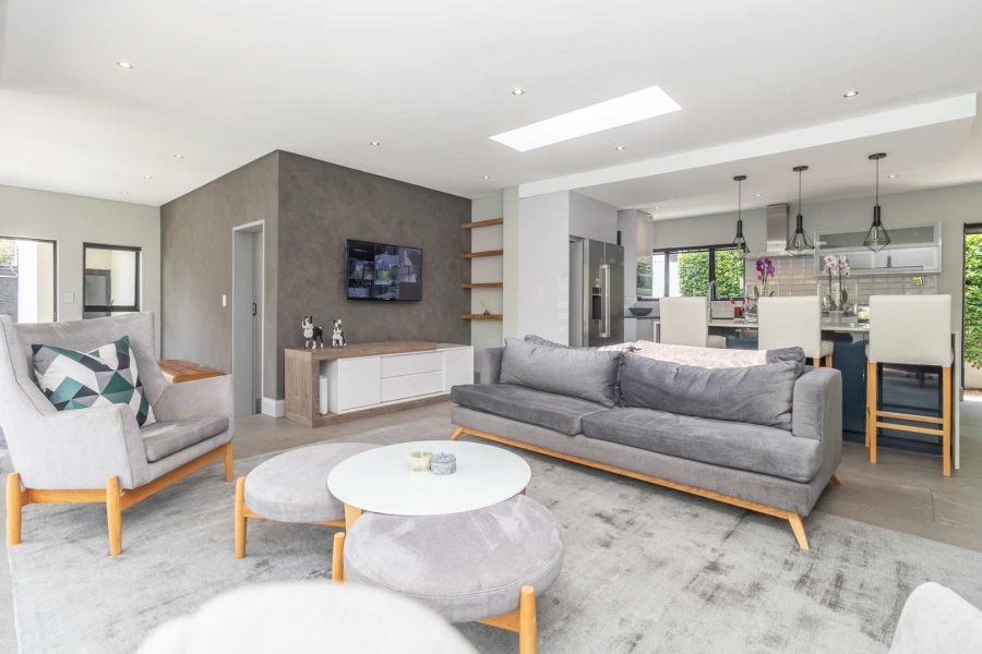 3 Bedroom Property for Sale in Hurlingham Manor Gauteng