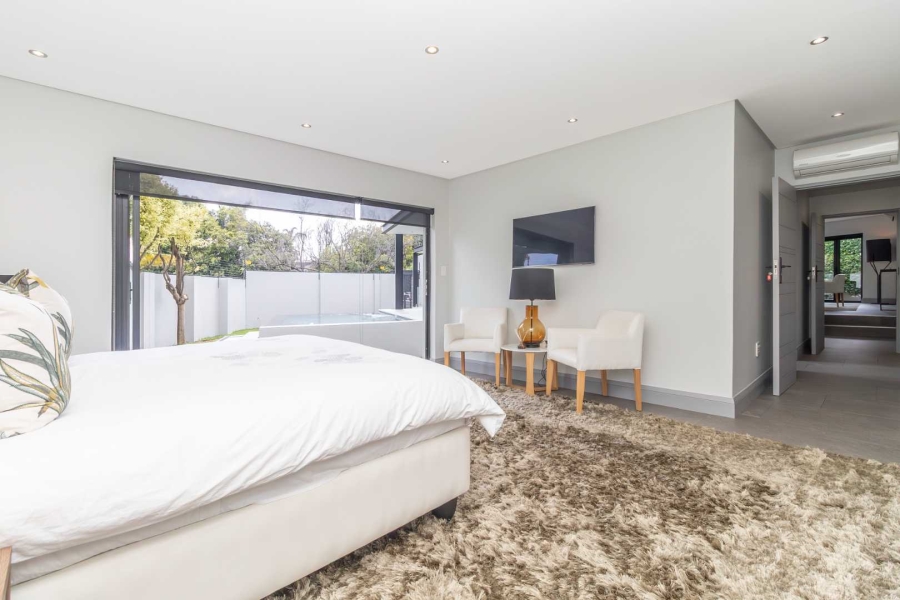 3 Bedroom Property for Sale in Hurlingham Manor Gauteng