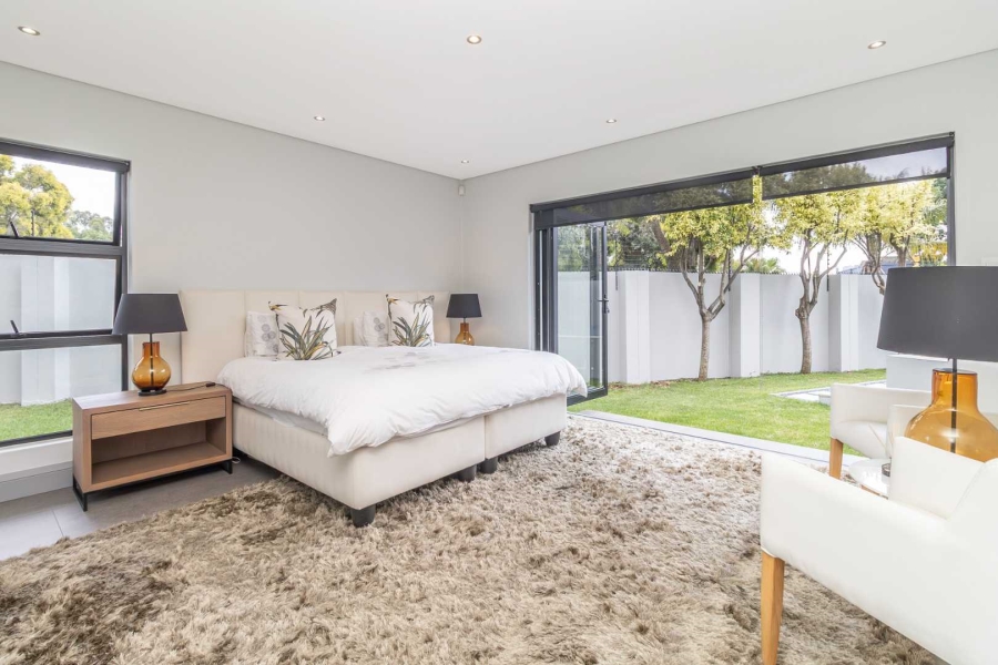 3 Bedroom Property for Sale in Hurlingham Manor Gauteng