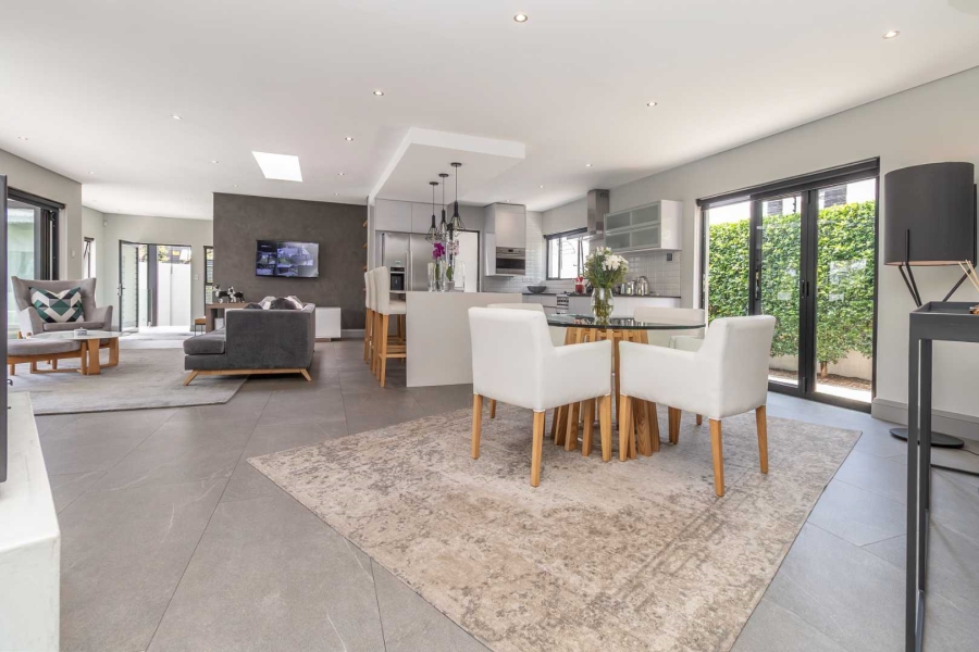 3 Bedroom Property for Sale in Hurlingham Manor Gauteng